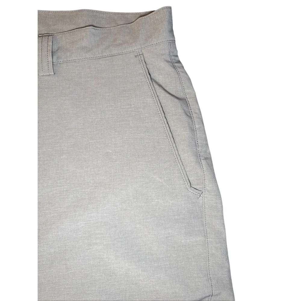Peter Millar Performance Shorts Mens 40 Gray Flat Front Golf Tech Coastal Summer